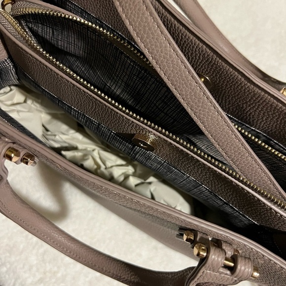 Miztique Handbag - Picture 3 of 11